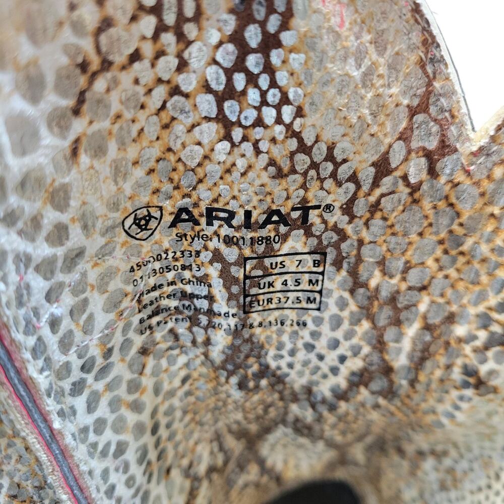Ariat Brown Heeled Boots with Western Flair - Picture 13 of 13